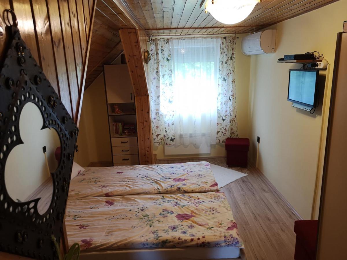 Szabo Vendeghaz Otel Siklós Dış mekan fotoğraf
